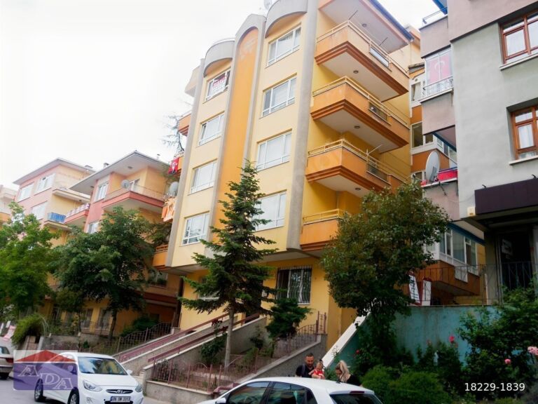 Kocatepe’de 6+1 Kiralık Asansörlü Kombili Dubleks Daire